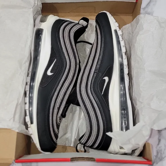 Nike Air Max 97 Size 9 Men - Picture 1 of 13